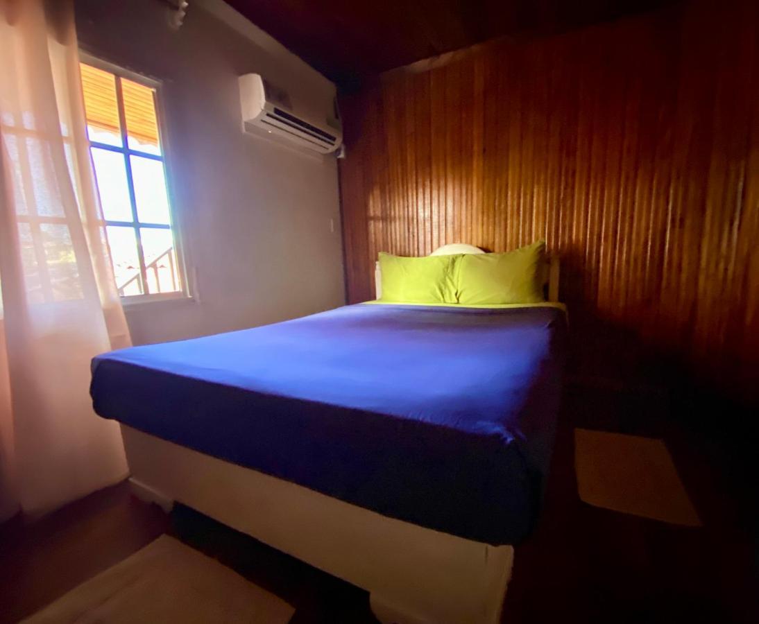 Cat In The Cup B&B Bocas Town Bagian luar foto