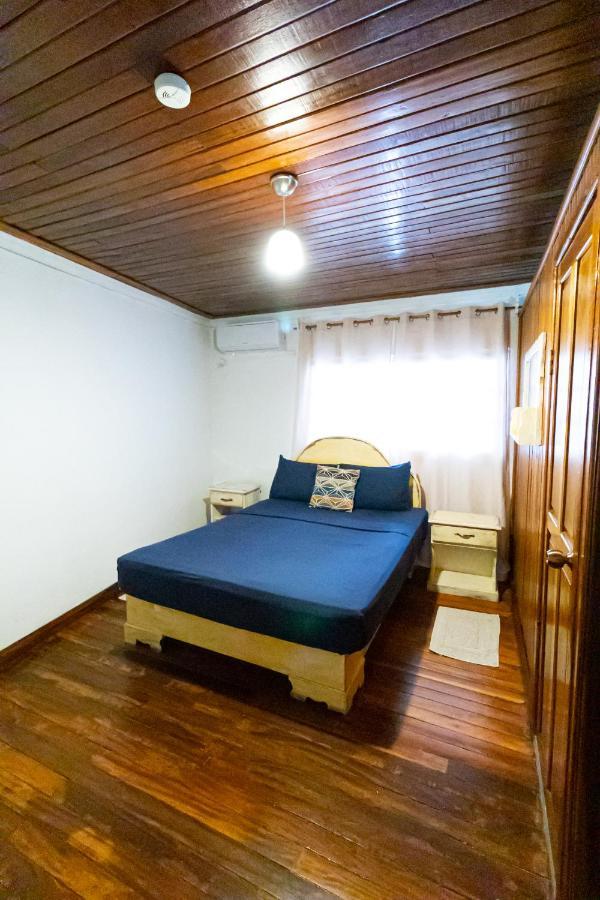 Cat In The Cup B&B Bocas Town Bagian luar foto